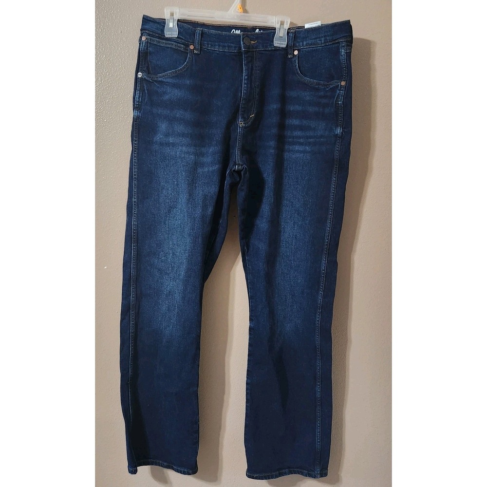 Wrangler Jeans Men's 38x34 Blue Retro Relaxed Boot Cut Dark Wash Denim Classic